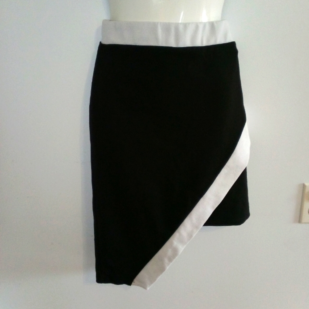 Black and grey asymmetrical mini skirt size extra large